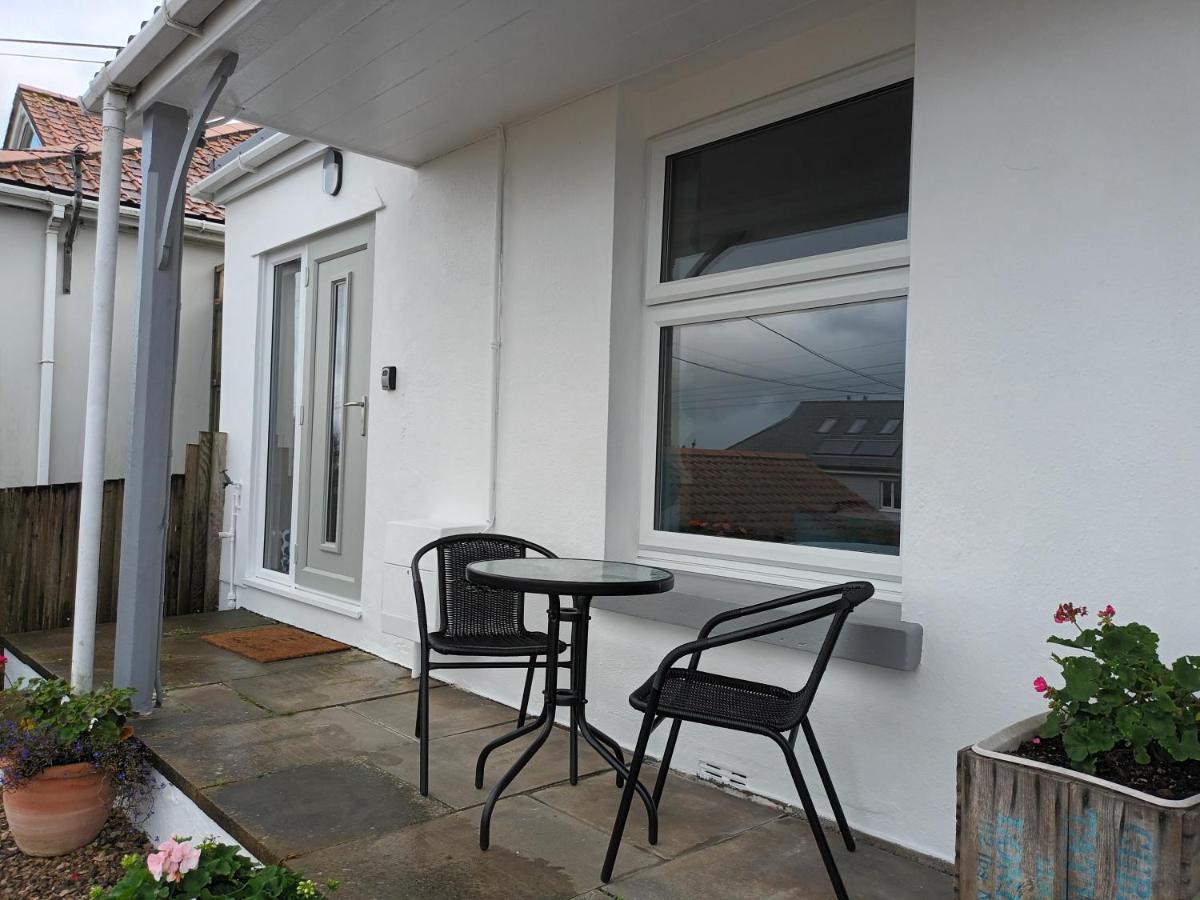 Contemporary One Bed Studio. Sea Views And Parking Westward Ho!  Eksteriør bilde